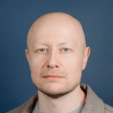 Петр Емельянов